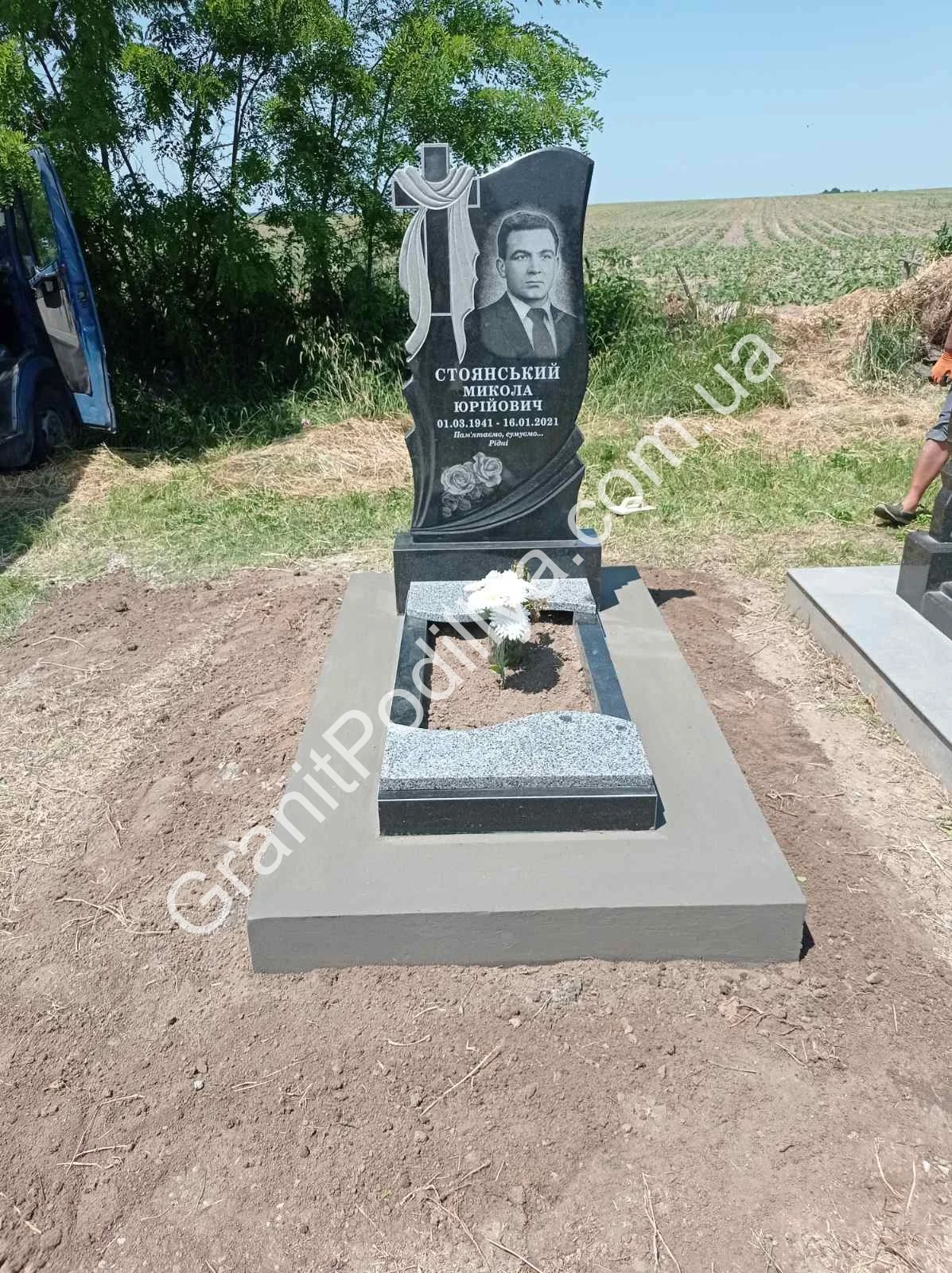 Подвійний пам'ятник з граніту - Кам'янець-Подільський | GranitPodillya